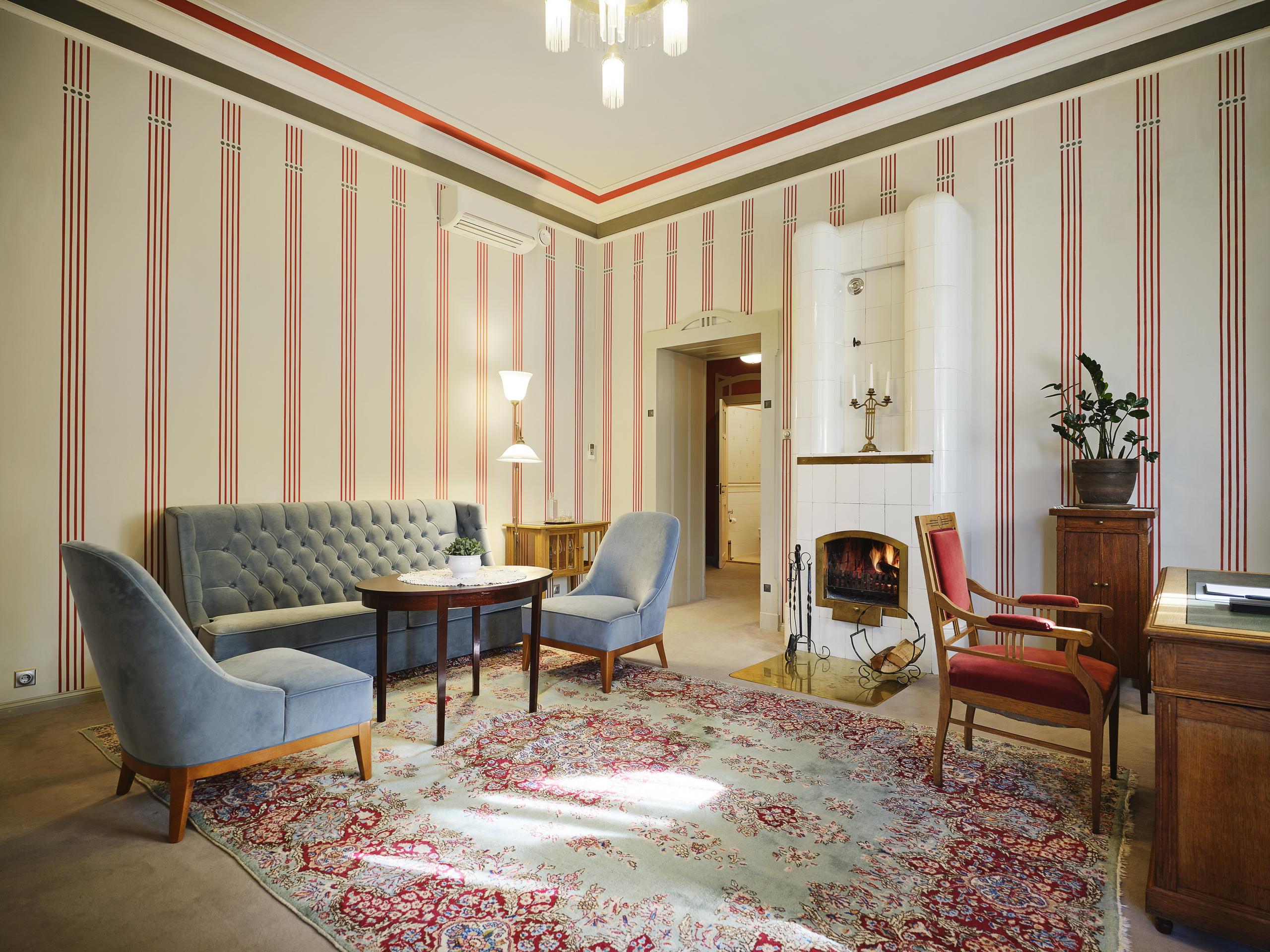 Villa Ammende Restaurant And Hotel 페르누 외부 사진 The living room