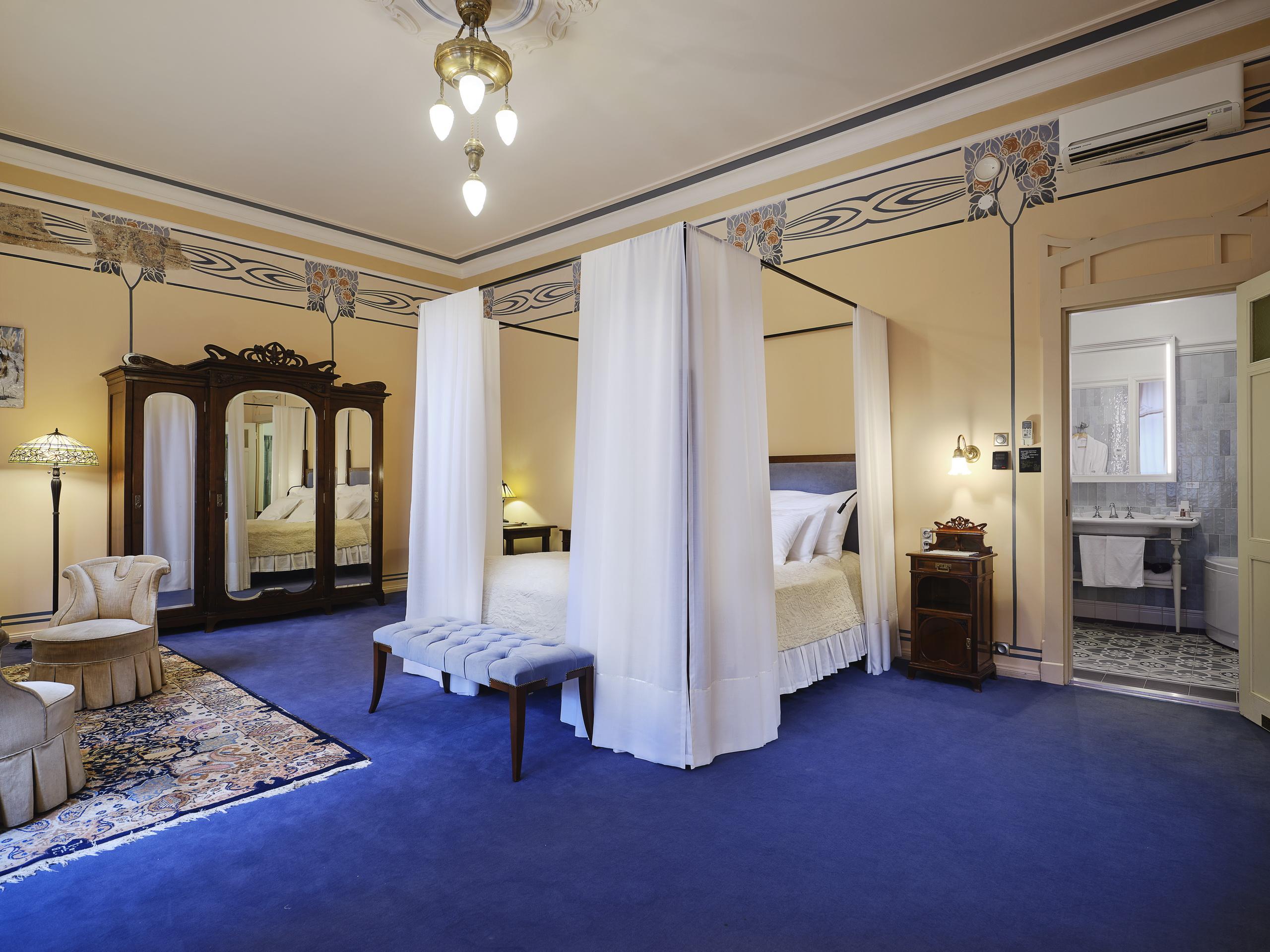 Villa Ammende Restaurant And Hotel 페르누 외부 사진